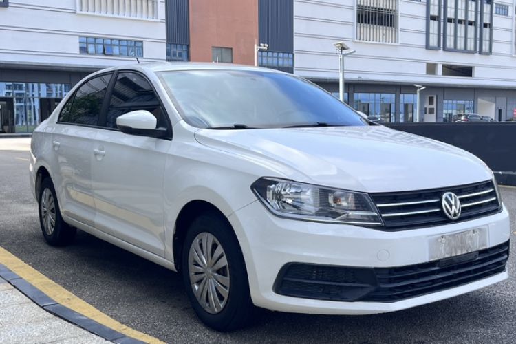 Used Volkswagen Santana 2017 Haval H6 1.6L Automatic Fashion Edition Exterior 2
