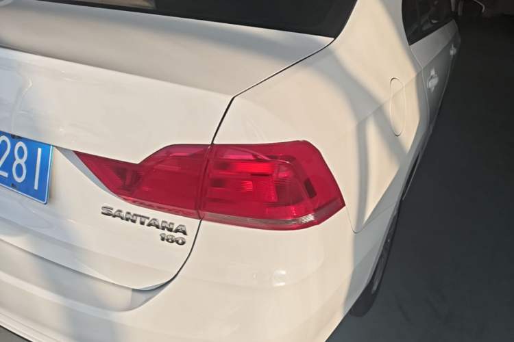 Used Volkswagen Santana 2017 Haval H6 1.6L Automatic Fashion Edition Exterior 3