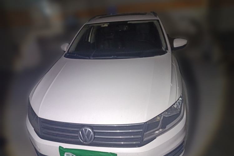 Used Volkswagen Santana 2017 Haval H9 1.6L Automatic Comfort Edition Front