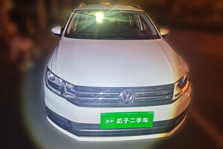 Used Volkswagen Santana 2017 Haval H9 1.6L Manual Fashion Edition Front