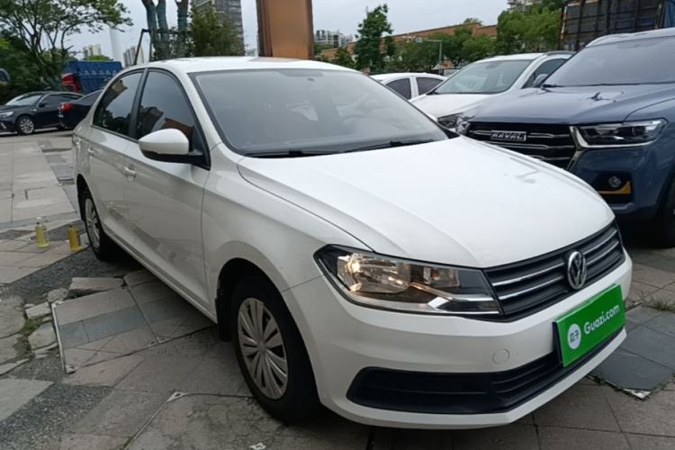 Used Volkswagen Santana 2017 Haval H6 1.6L Automatic Fashion Edition Front Right 45 Deg