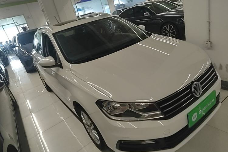 Used Volkswagen Santana 2017 Haval H9 1.6L Automatic Comfort Edition Front Right 45 Deg