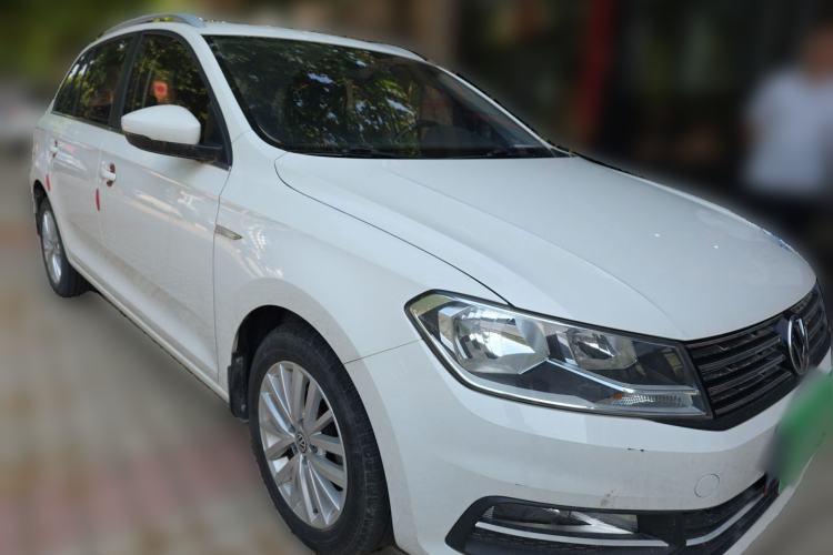 Used Volkswagen Santana 2017 Haval H9 1.6L Manual Comfort Edition Front Right 45 Deg