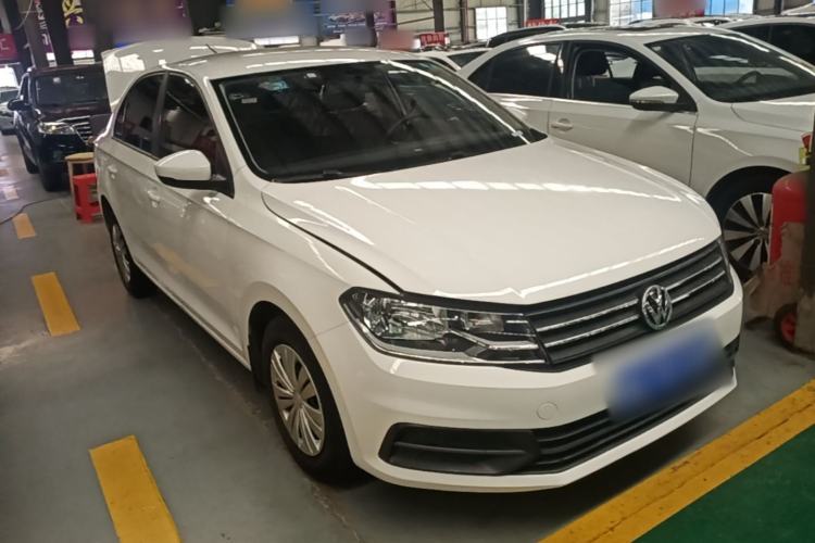 Used Volkswagen Santana 2017 Haval H6 1.6L Automatic Fashion Edition Front Right 45 Deg
