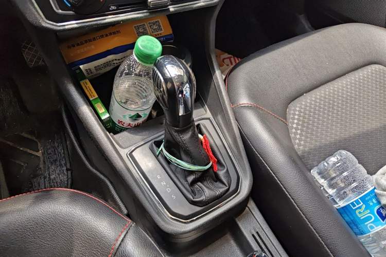 Used Volkswagen Santana 2017 Haval H9 1.6L Automatic Comfort Edition Gear Lever