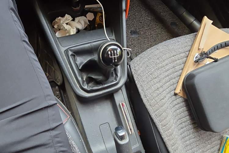 Used Volkswagen Santana 2017 Haval H9 1.6L Manual Comfort Edition Gear Lever