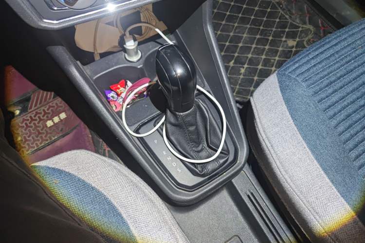 Used Volkswagen Santana 2017 Haval H6 1.6L Automatic Fashion Edition Gear Lever