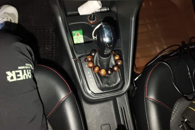 Used Volkswagen Santana 2017 Haval H9 1.6L Automatic Comfort Edition Gear Lever