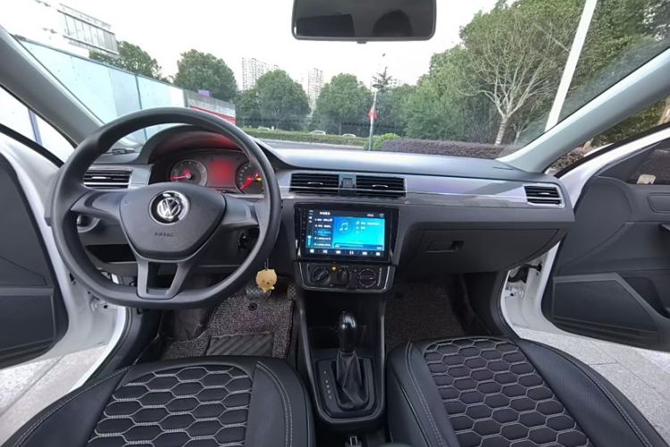 Used Volkswagen Santana 2017 Haval H6 1.6L Automatic Fashion Edition Interior 1