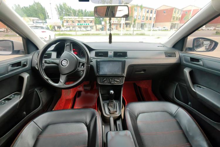 Used Volkswagen Santana 2017 Haval H6 1.6L Automatic Fashion Edition Interior 1