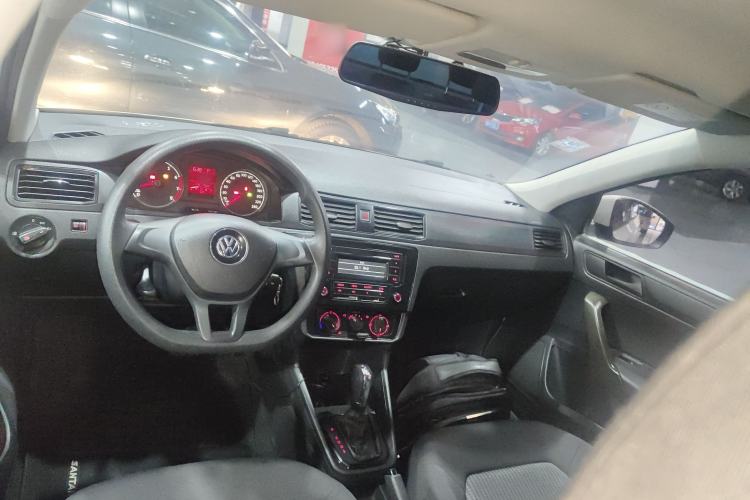 Used Volkswagen Santana 2017 Haval H6 1.6L Automatic Fashion Edition Interior 2