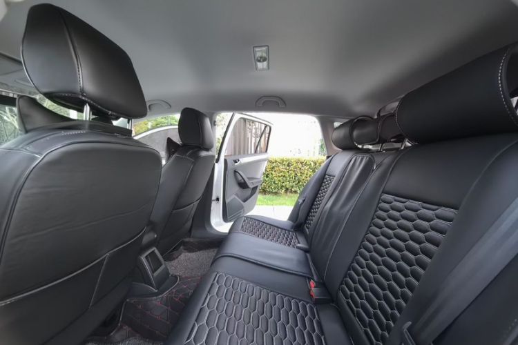 Used Volkswagen Santana 2017 Haval H6 1.6L Automatic Fashion Edition Interior 2