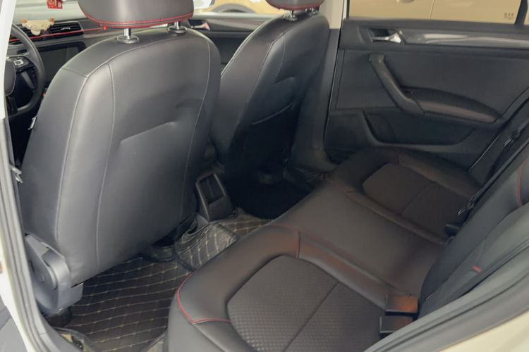 Used Volkswagen Santana 2017 Haval H9 1.6L Automatic Comfort Edition Interior 2
