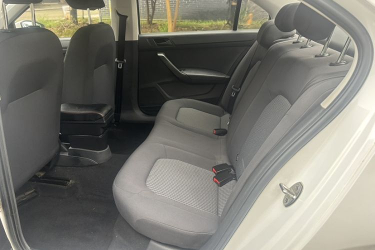 Used Volkswagen Santana 2017 Haval H6 1.6L Automatic Fashion Edition Interior 3