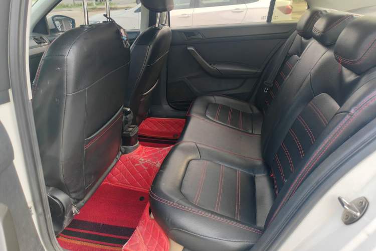 Used Volkswagen Santana 2017 Haval H6 1.6L Automatic Fashion Edition Interior 3
