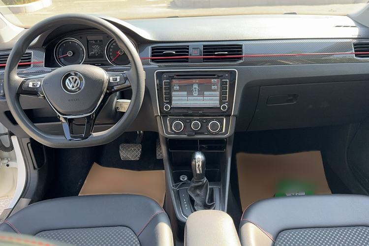 Used Volkswagen Santana 2017 Haval H9 1.6L Automatic Comfort Edition Interior 3