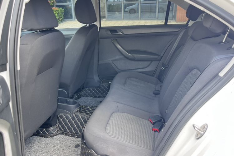 Used Volkswagen Santana 2017 Haval H6 1.6L Automatic Fashion Edition Interior 3