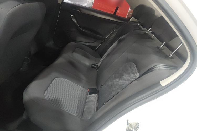 Used Volkswagen Santana 2017 Haval H6 1.6L Automatic Fashion Edition Interior 4