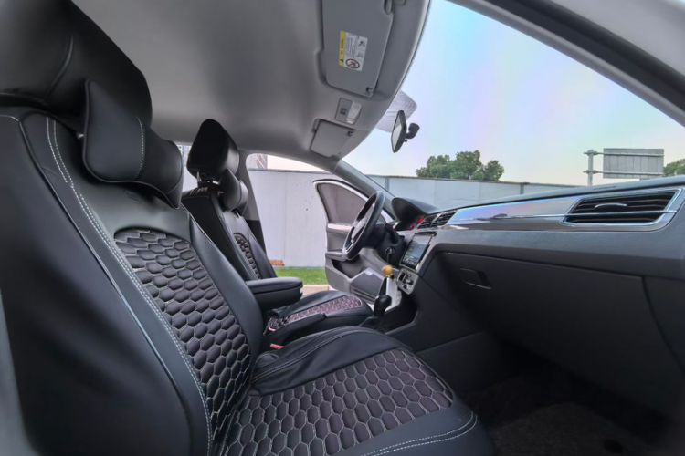 Used Volkswagen Santana 2017 Haval H6 1.6L Automatic Fashion Edition Interior 4