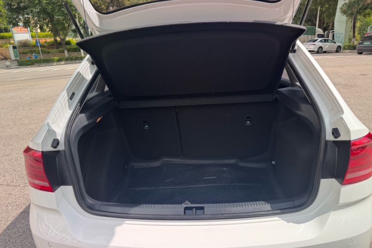 Used Volkswagen Santana 2017 Haval H9 1.6L Automatic Comfort Edition Interior 7