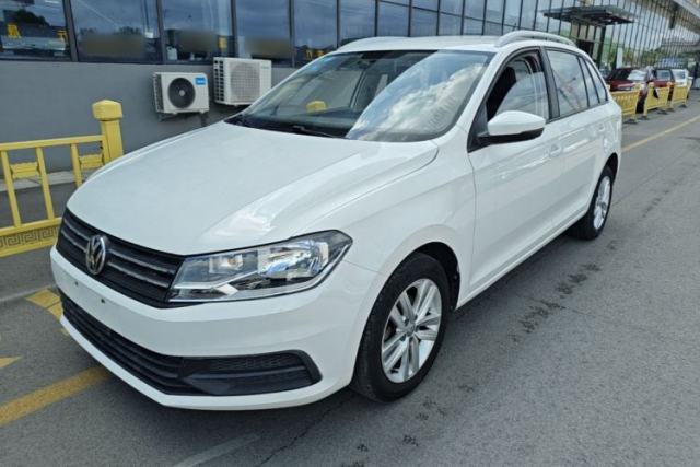 Ojetý Volkswagen Santana 2017 HaoNa 1.4L Manual Fashion Edition