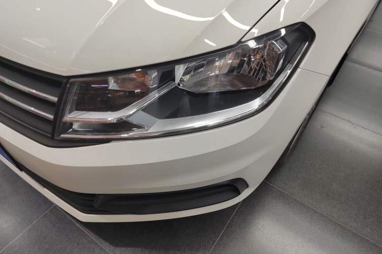 Used Volkswagen Santana 2017 Haval H6 1.6L Automatic Fashion Edition Left Front Headlight