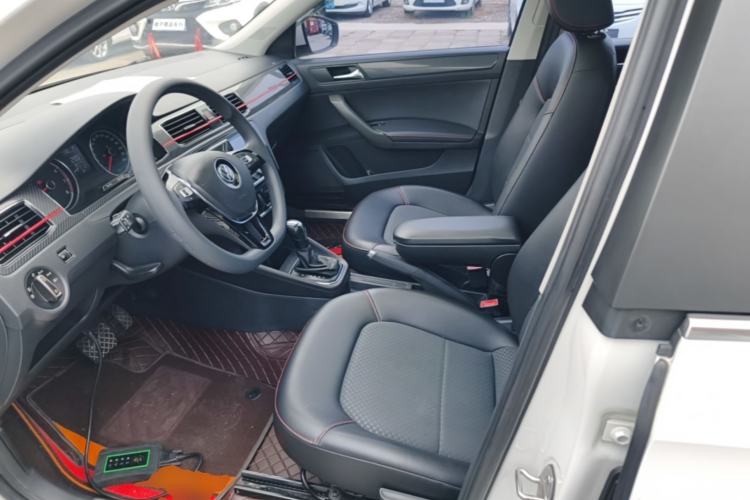 Used Volkswagen Santana 2017 Haval H9 1.6L Automatic Comfort Edition Left Front Seat