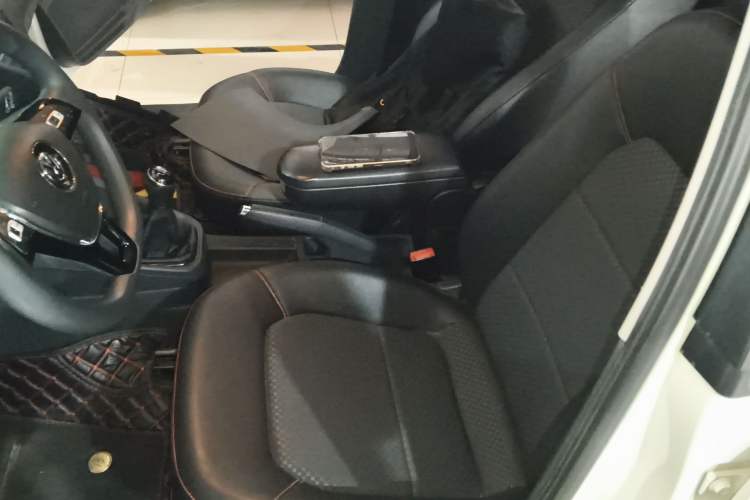 Used Volkswagen Santana 2017 Haval H9 1.6L Manual Comfort Edition Left Front Seat