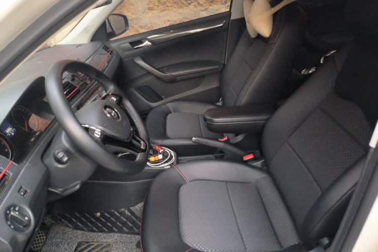 Used Volkswagen Santana 2017 Haval H9 1.6L Automatic Comfort Edition Left Front Seat