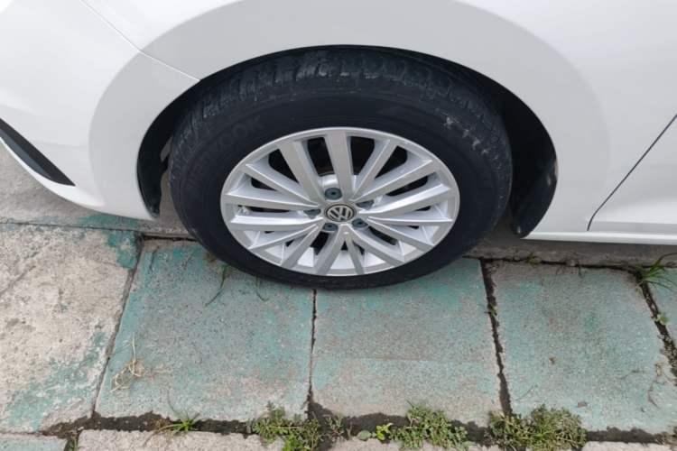Used Volkswagen Santana 2017 Haval H9 1.6L Automatic Comfort Edition Left Front Wheel Hub