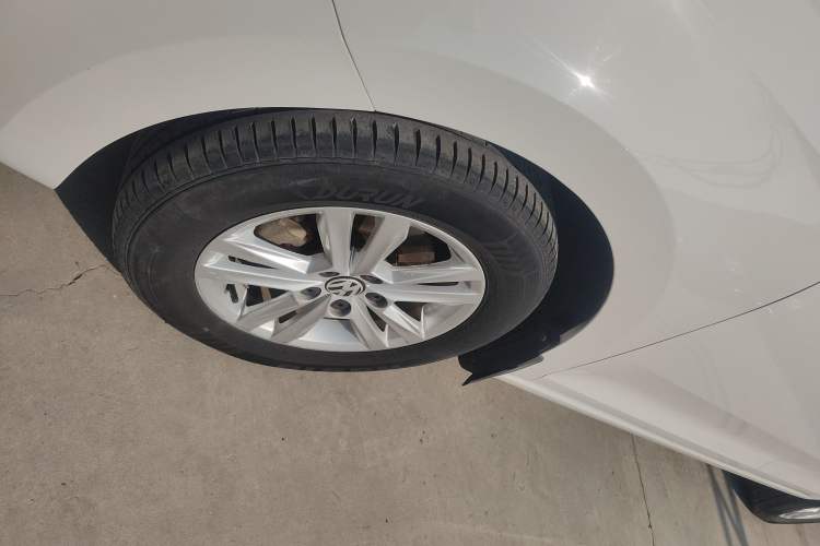Used Volkswagen Santana 2017 Haval H6 1.6L Automatic Fashion Edition Left Front Wheel Hub