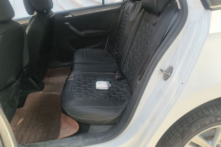 Used Volkswagen Santana 2017 Haval H6 1.6L Automatic Fashion Edition Left Rear Seat