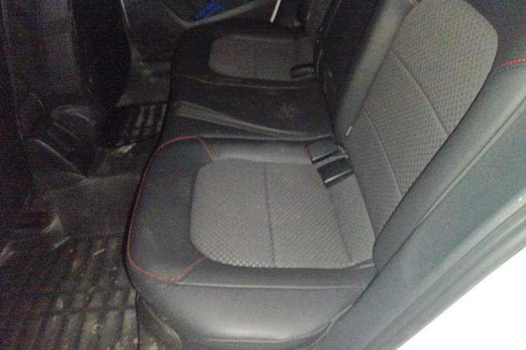 Used Volkswagen Santana 2017 Haval H9 1.6L Automatic Comfort Edition Left Rear Seat