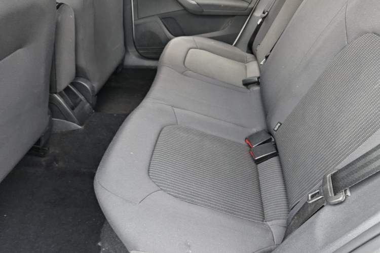 Used Volkswagen Santana 2017 HaoNa 1.4L Manual Fashion Edition Left Rear Seat