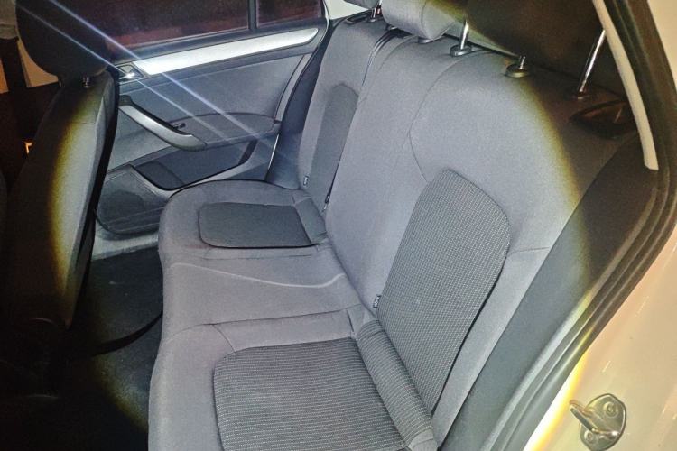 Used Volkswagen Santana 2017 Haval H9 1.6L Manual Fashion Edition Left Rear Seat