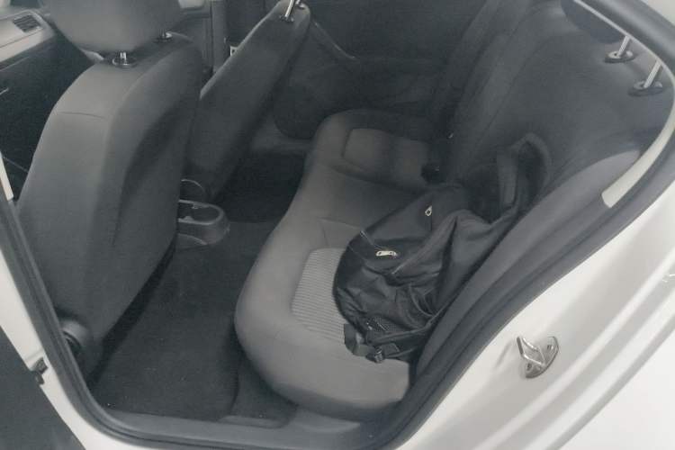 Used Volkswagen Santana 2017 Haval H6 1.6L Automatic Fashion Edition Left Rear Seat
