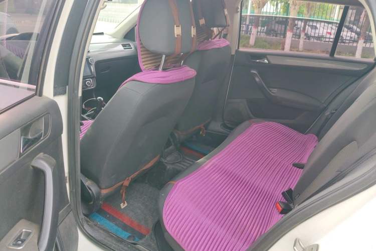 Used Volkswagen Santana 2017 HaoNa 1.4L Manual Fashion Edition Left Rear Seat