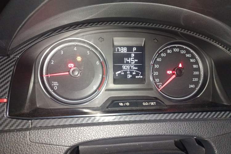 Used Volkswagen Santana 2017 Haval H9 1.6L Automatic Comfort Edition Odometer Close Up