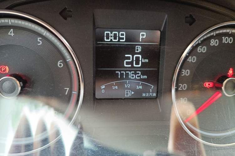 Used Volkswagen Santana 2017 Haval H9 1.6L Automatic Comfort Edition Odometer Close Up