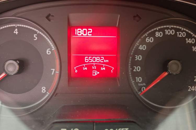 Used Volkswagen Santana 2017 Haval H9 1.6L Manual Fashion Edition Odometer Close Up