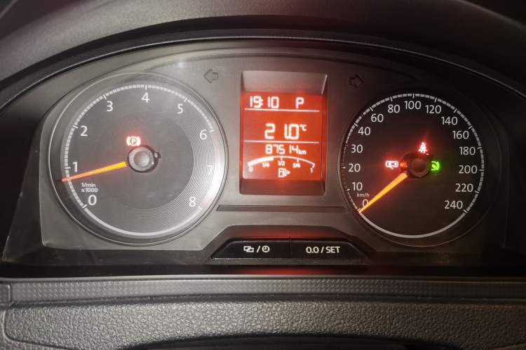 Used Volkswagen Santana 2017 Haval H6 1.6L Automatic Fashion Edition Odometer Close Up