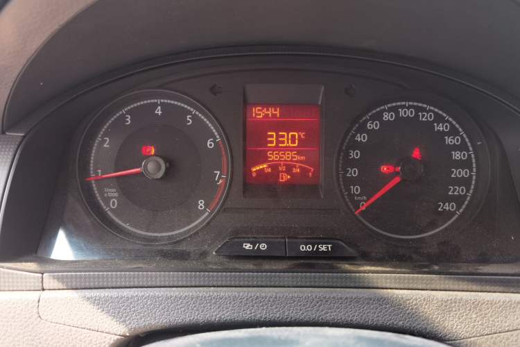 Used Volkswagen Santana 2017 HaoNa 1.4L Manual Fashion Edition Odometer Close Up