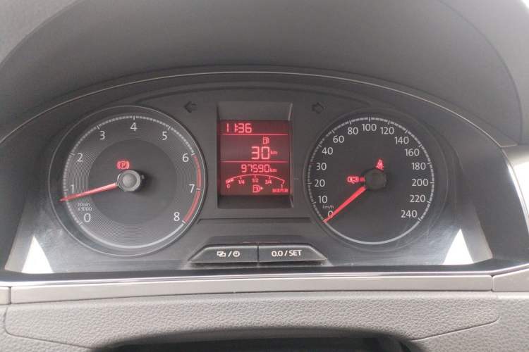 Used Volkswagen Santana 2017 HaoNa 1.4L Manual Fashion Edition Odometer Close Up