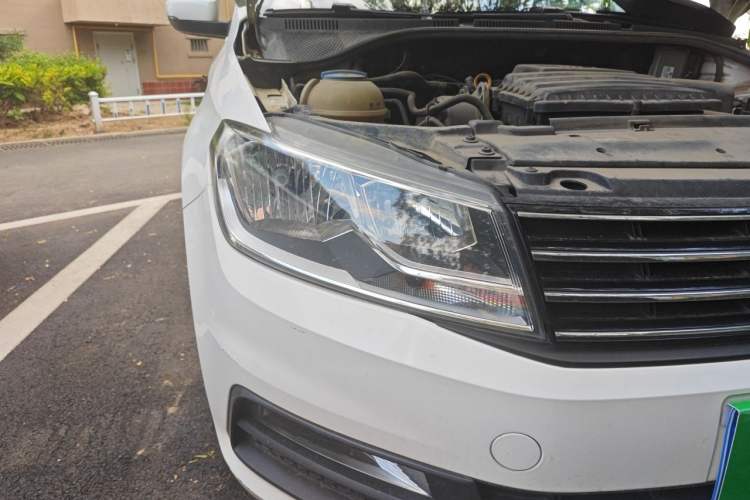 Used Volkswagen Santana 2017 Haval H9 1.6L Automatic Comfort Edition Right Front Headlight