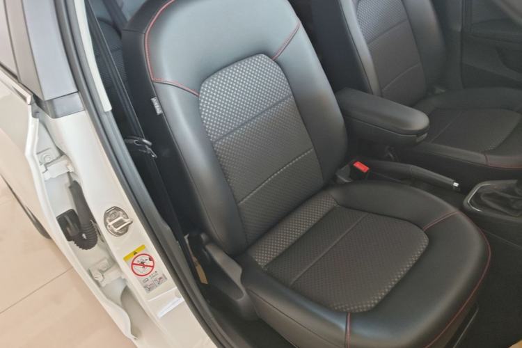 Used Volkswagen Santana 2017 Haval H9 1.6L Automatic Comfort Edition Right Front Seat