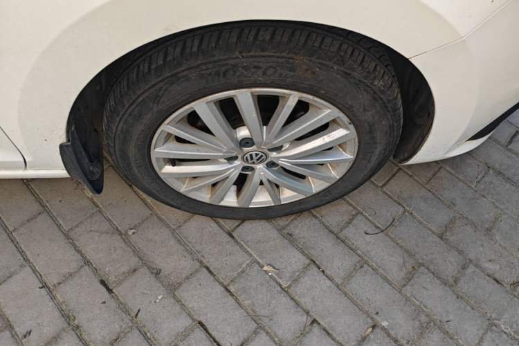 Used Volkswagen Santana 2017 Haval H9 1.6L Manual Comfort Edition Right Front Wheel Hub