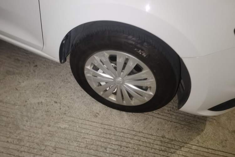 Used Volkswagen Santana 2017 Haval H6 1.6L Automatic Fashion Edition Right Front Wheel Hub