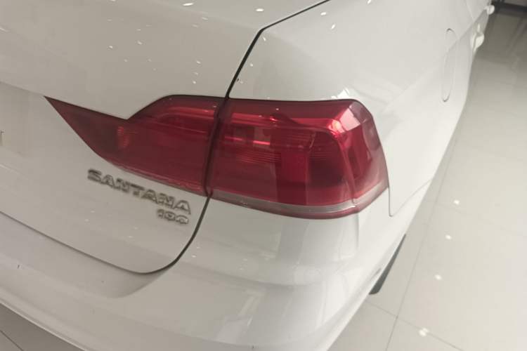 Used Volkswagen Santana 2017 Haval H6 1.6L Automatic Fashion Edition Right Rear Taillight