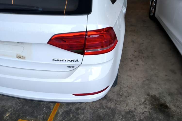 Used Volkswagen Santana 2017 Haval H6 1.6L Automatic Fashion Edition Right Rear Taillight