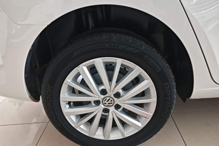 Used Volkswagen Santana 2017 Haval H9 1.6L Automatic Comfort Edition Right Rear Wheel Hub